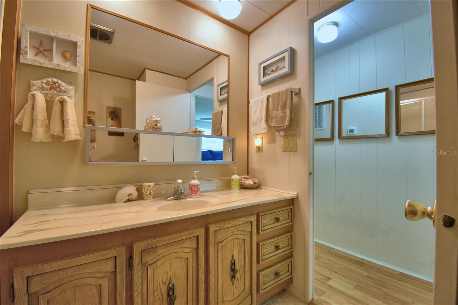 ARIANA SHORES MHP - Residential