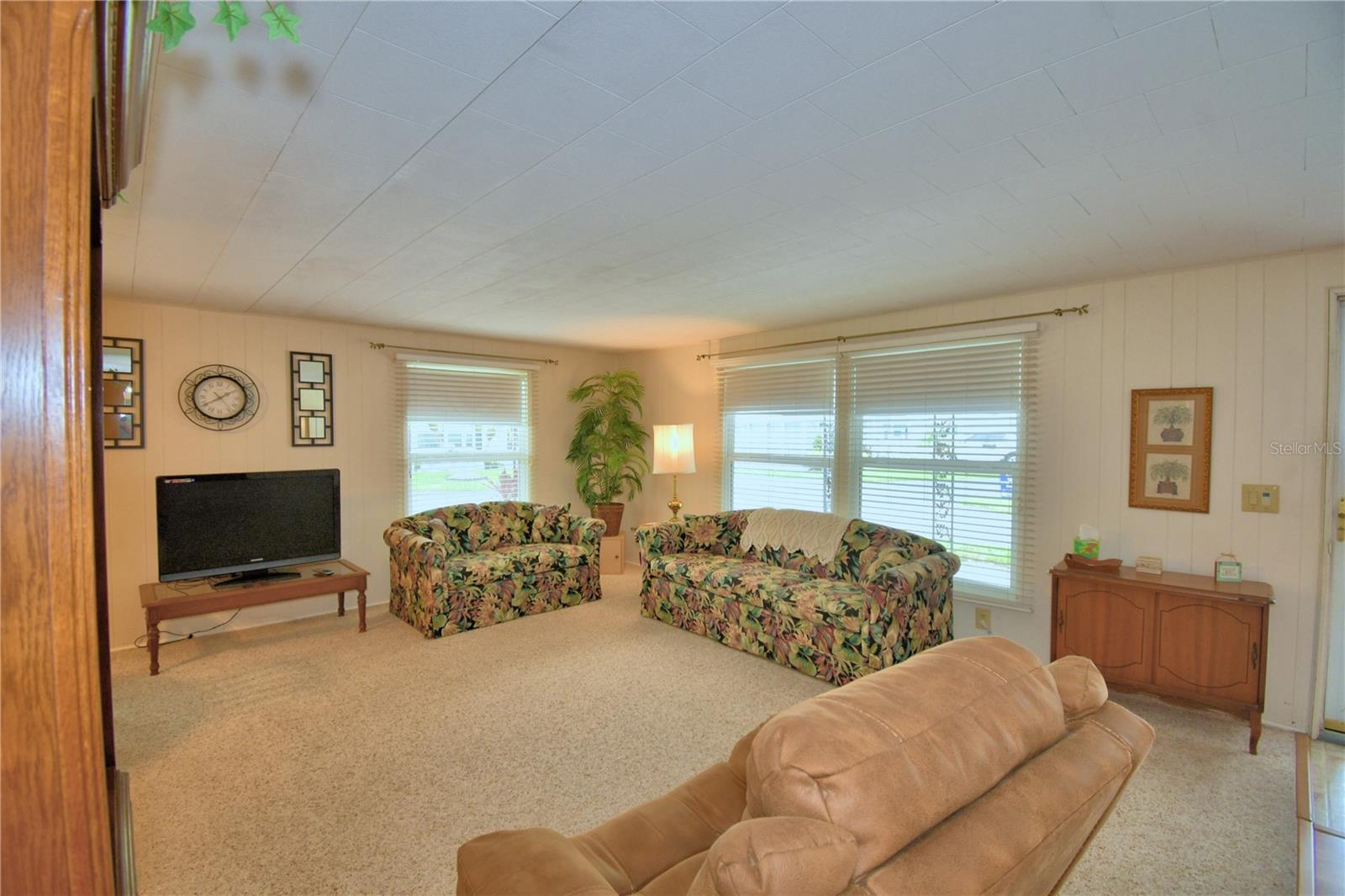 ARIANA SHORES MHP - Residential