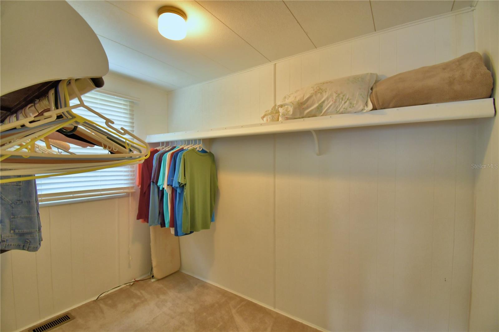 ARIANA SHORES MHP - Residential