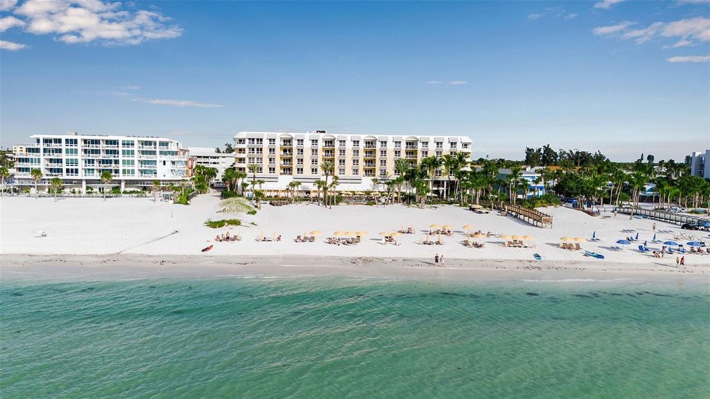 Photo of 915 Seaside Drive #410, Weeks 4-7, Sarasota, FL 34242 (MLS # A4681727)