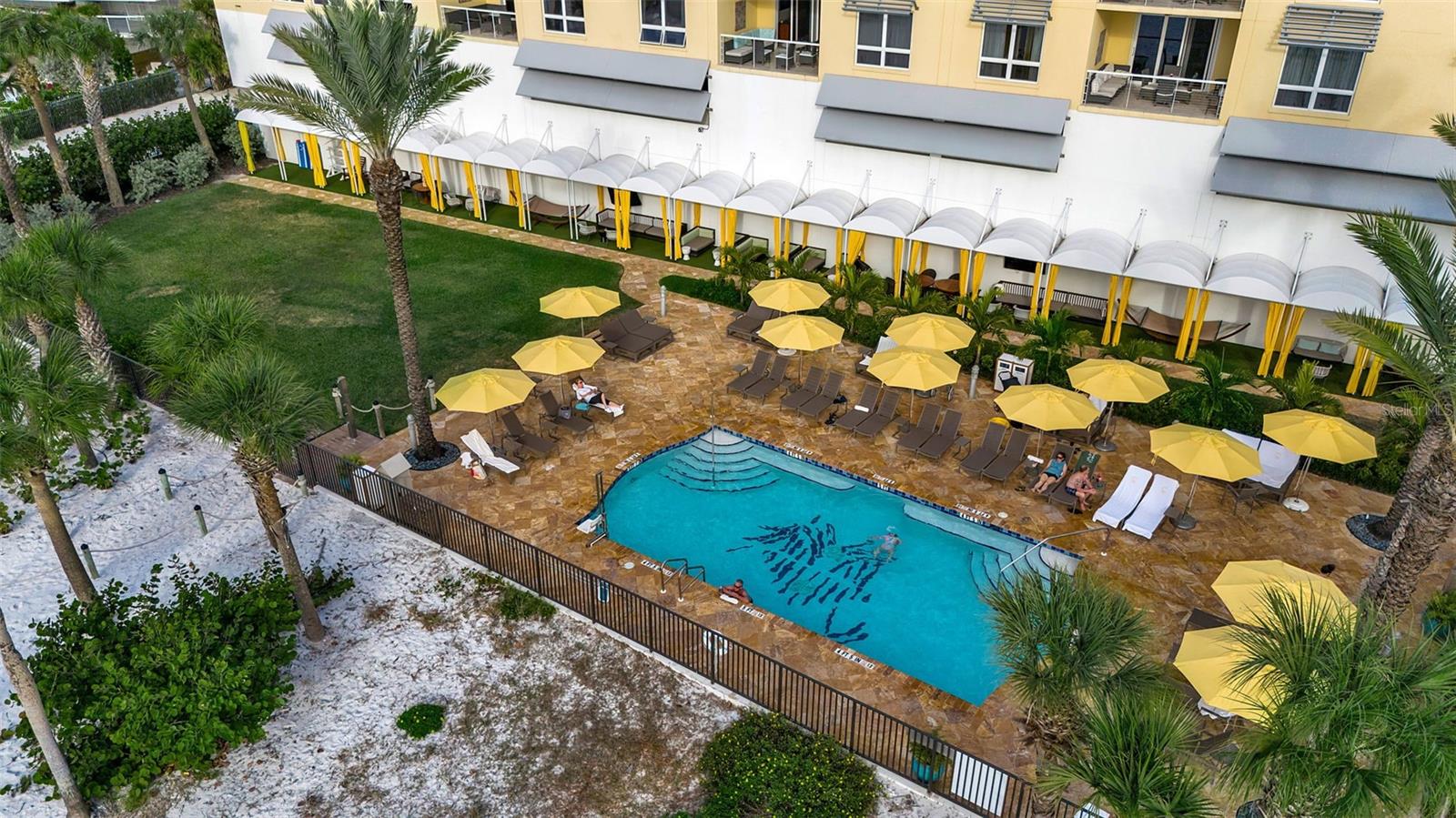 SIESTA KEY BEACH RESIDENCES - Residential