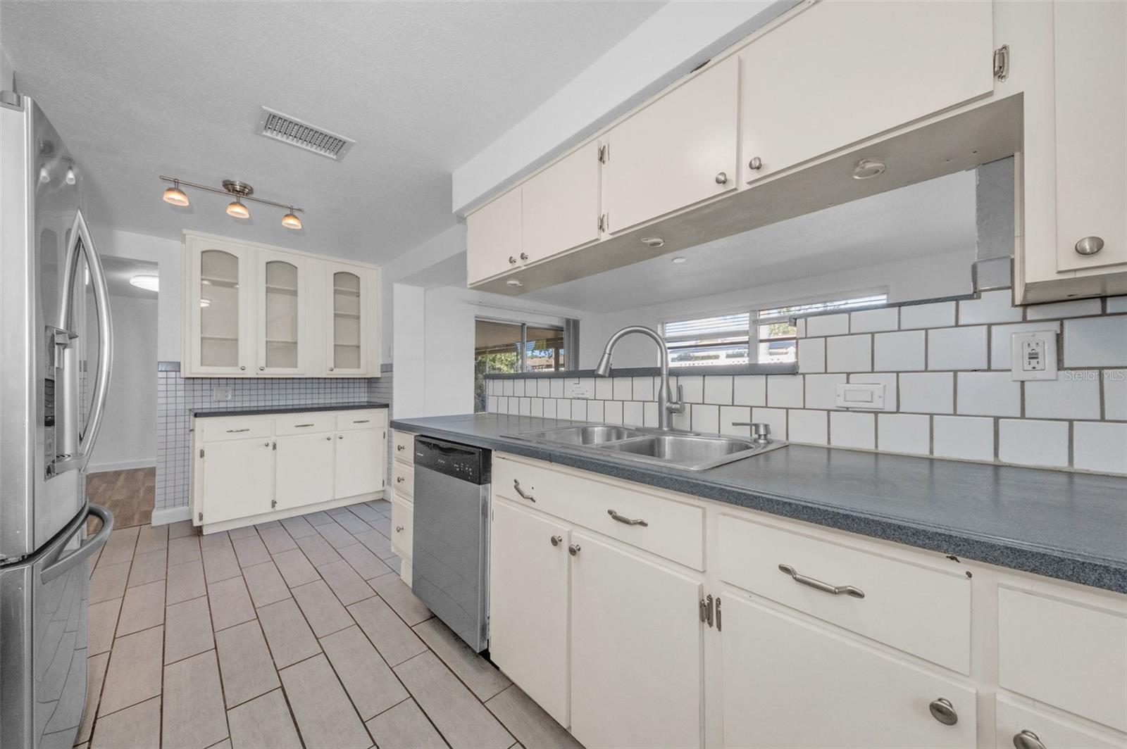 FOREST HILLS EAST - Residential