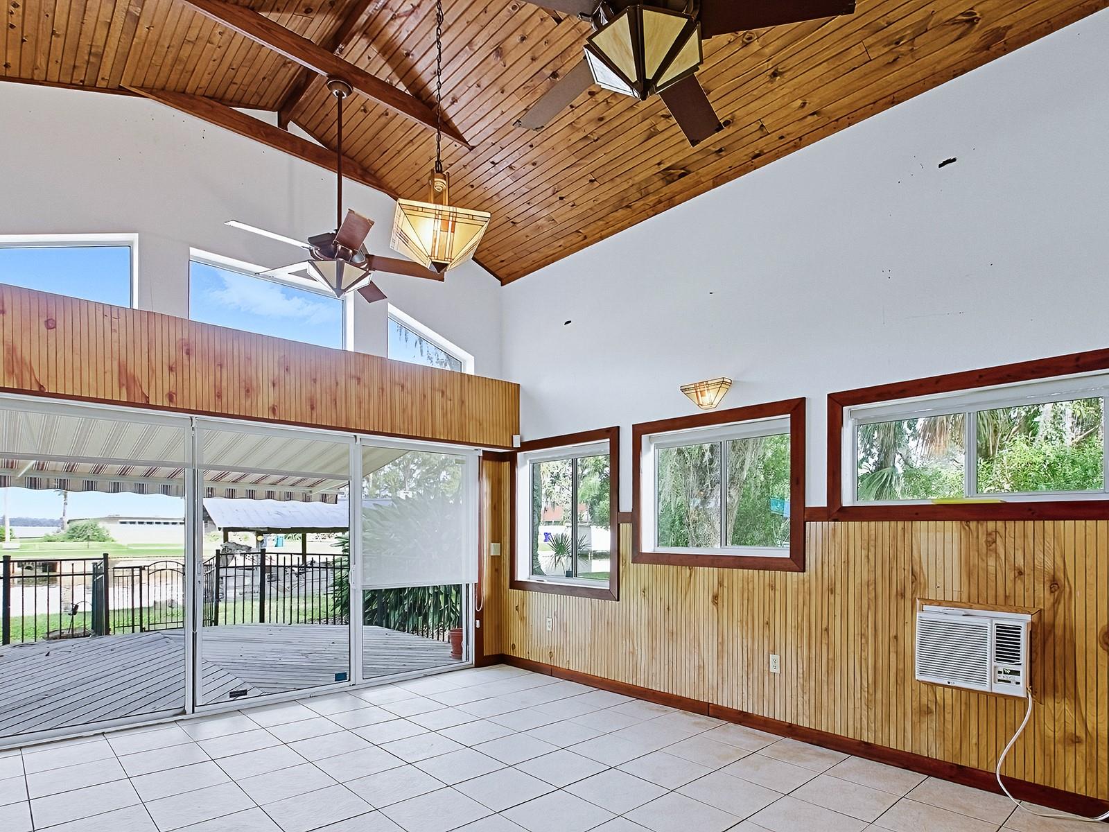 TAVARES NORTH LAKEWOOD PARK - Residential