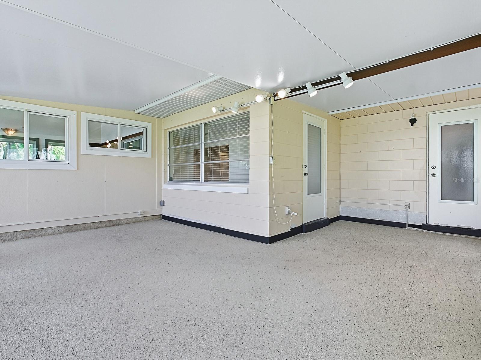 TAVARES NORTH LAKEWOOD PARK - Residential