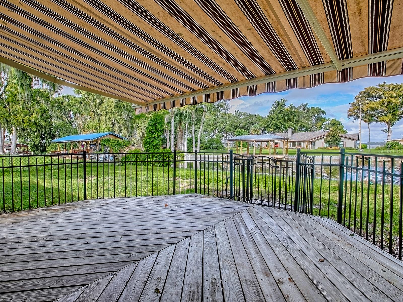 TAVARES NORTH LAKEWOOD PARK - Residential