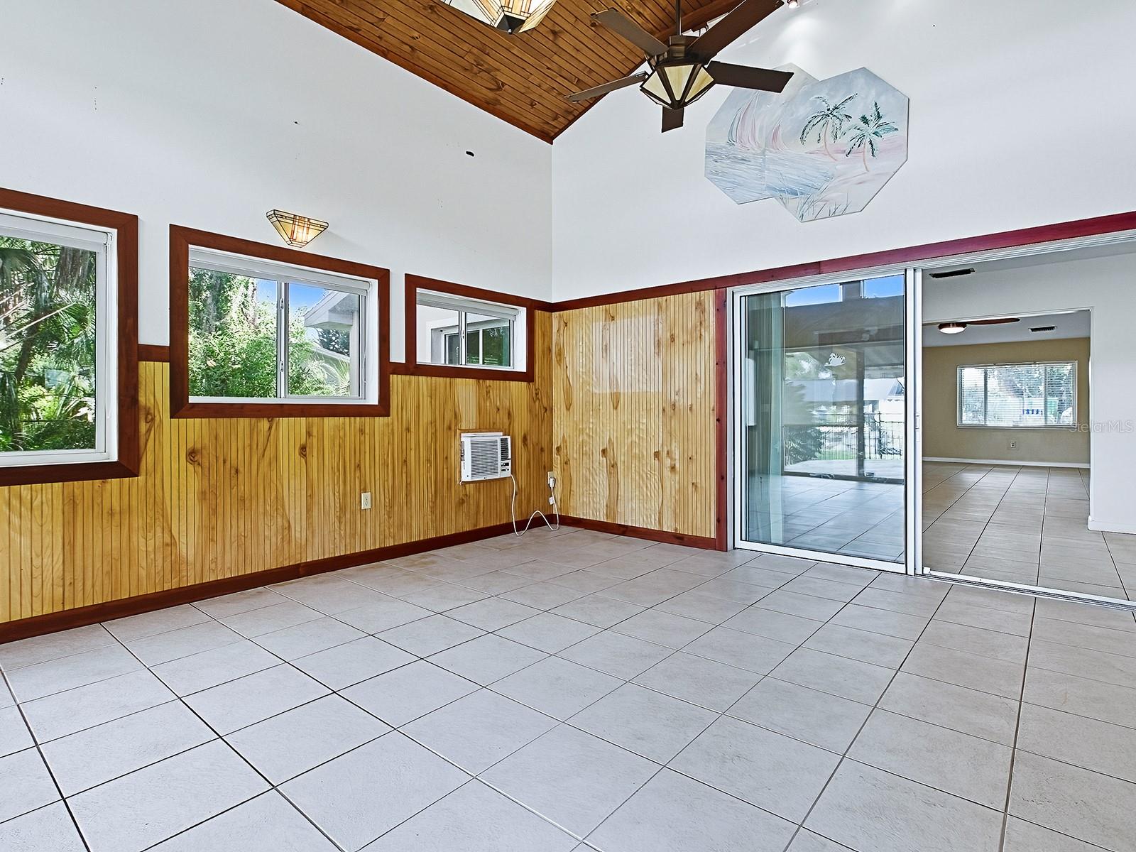 TAVARES NORTH LAKEWOOD PARK - Residential