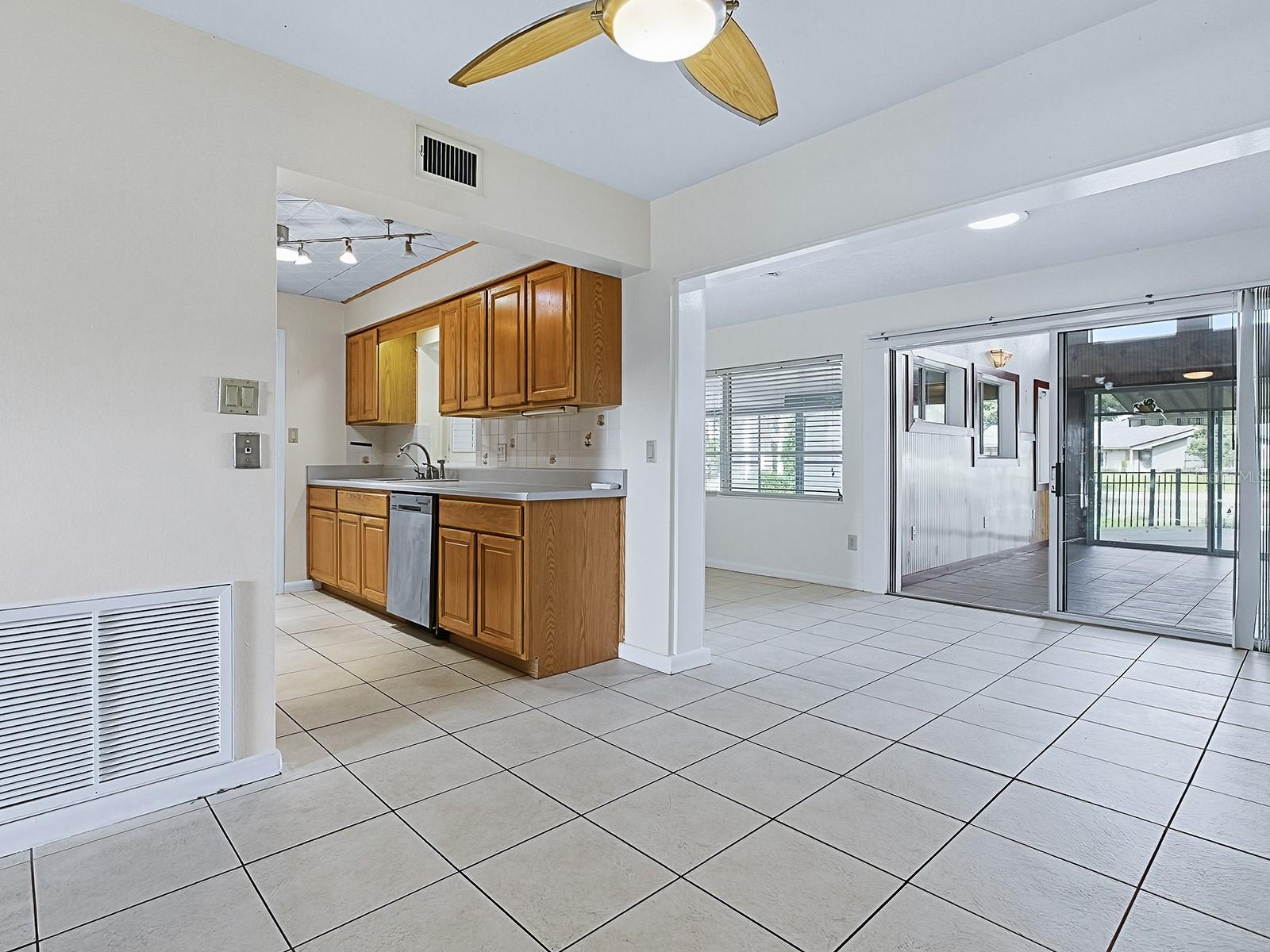 TAVARES NORTH LAKEWOOD PARK - Residential