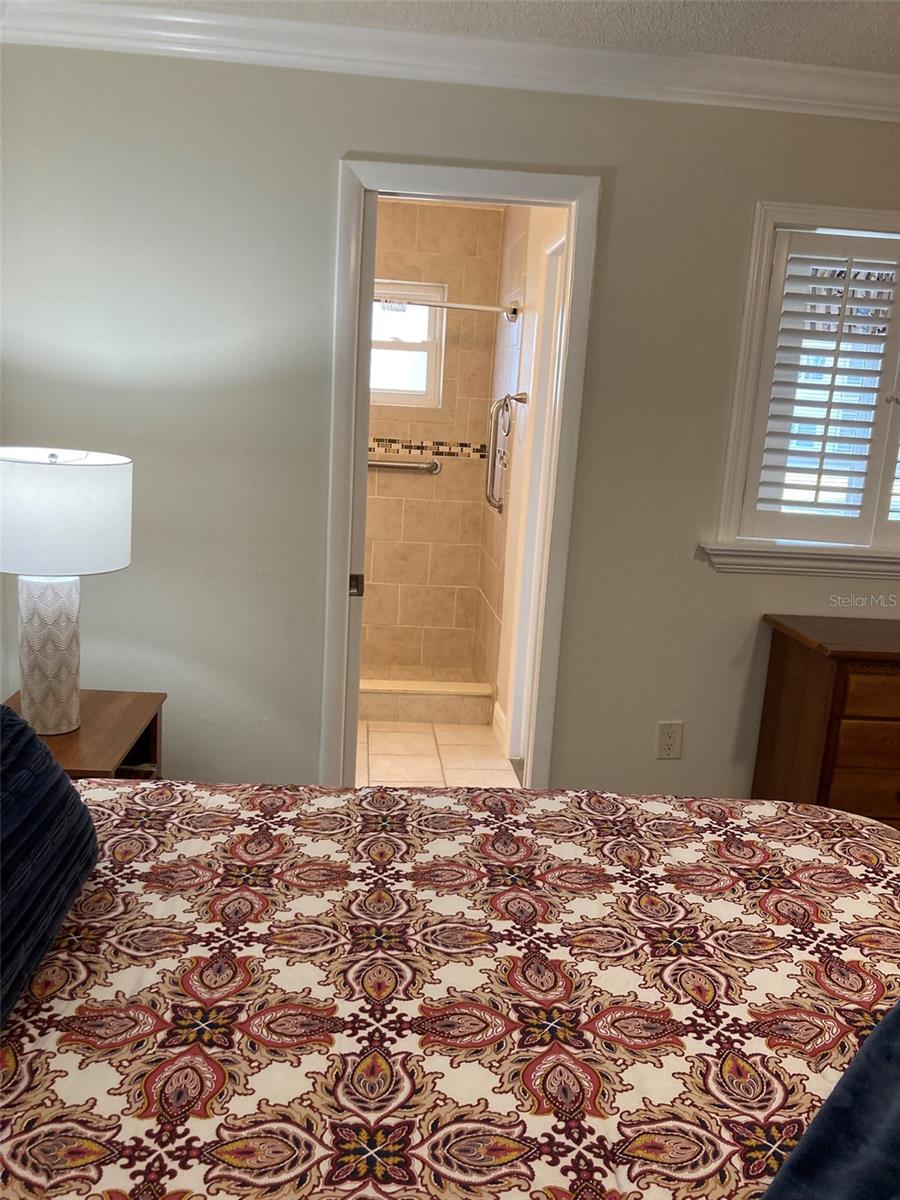 FIVE TOWNS OF ST PETE CONDO NO 308, UNIT 114 - Residential Lease