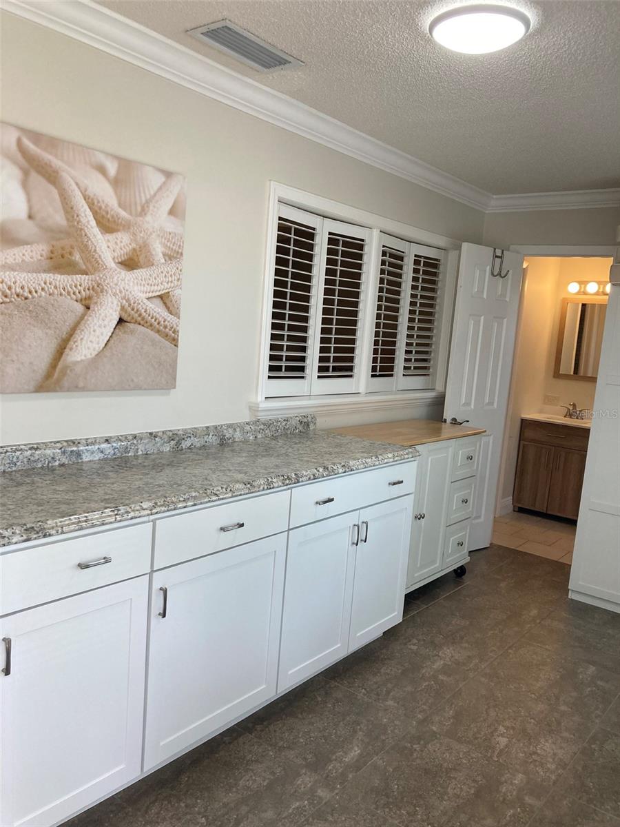 FIVE TOWNS OF ST PETE CONDO NO 308, UNIT 114 - Residential Lease