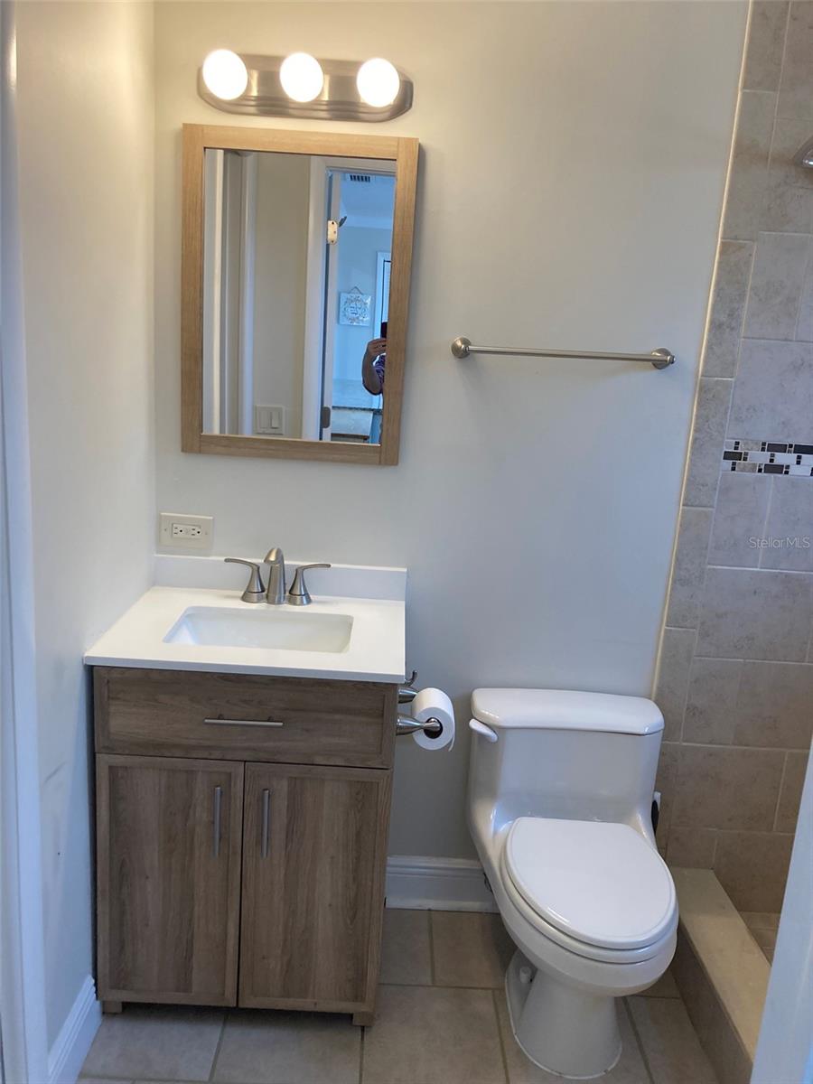 FIVE TOWNS OF ST PETE CONDO NO 308, UNIT 114 - Residential Lease