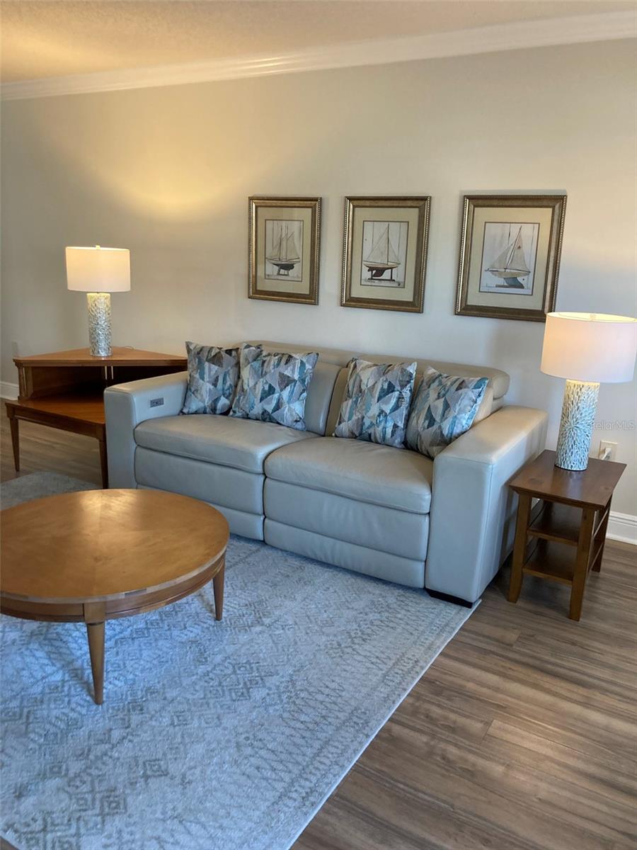 FIVE TOWNS OF ST PETE CONDO NO 308, UNIT 114 - Residential Lease