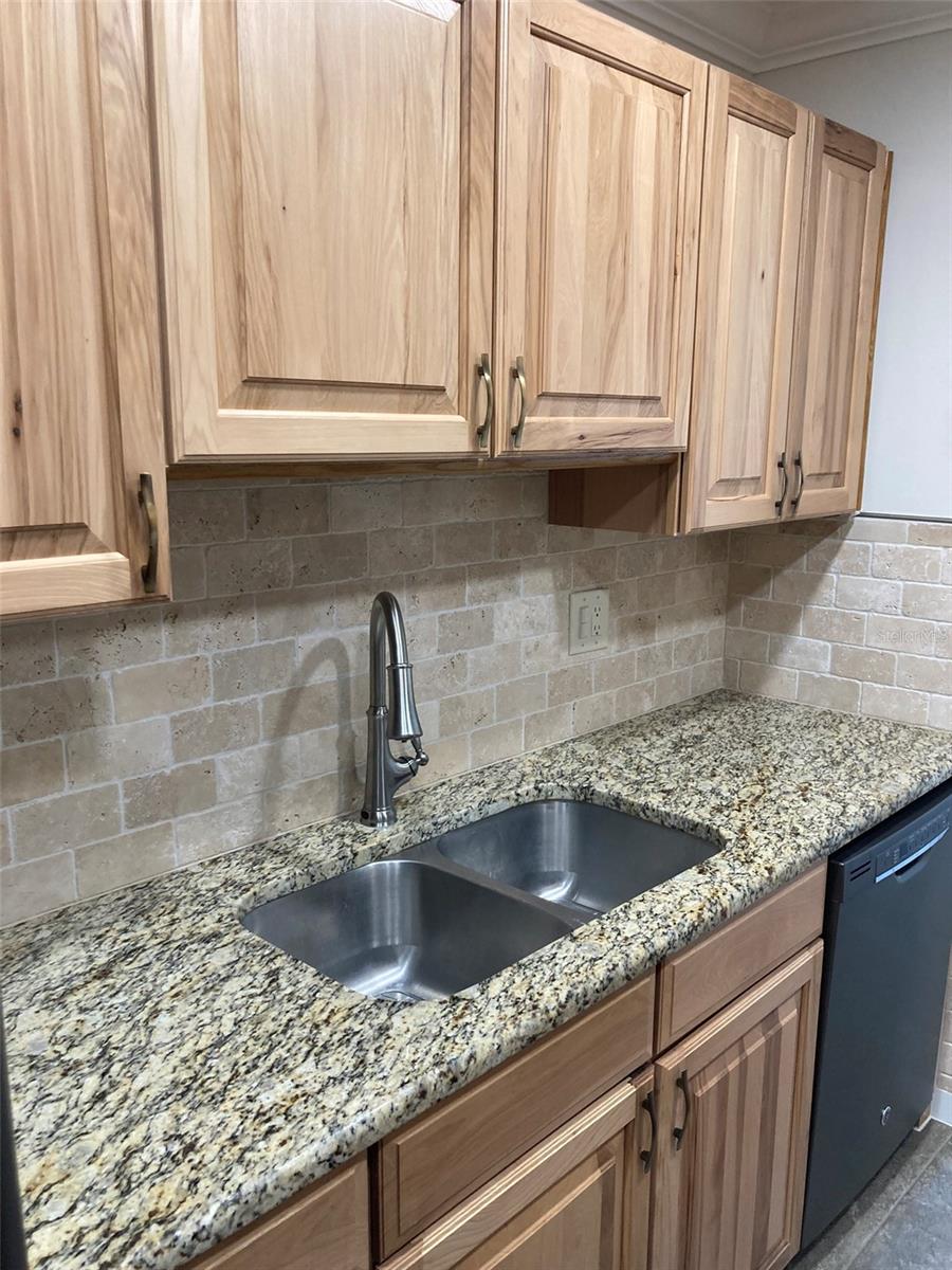 FIVE TOWNS OF ST PETE CONDO NO 308, UNIT 114 - Residential Lease