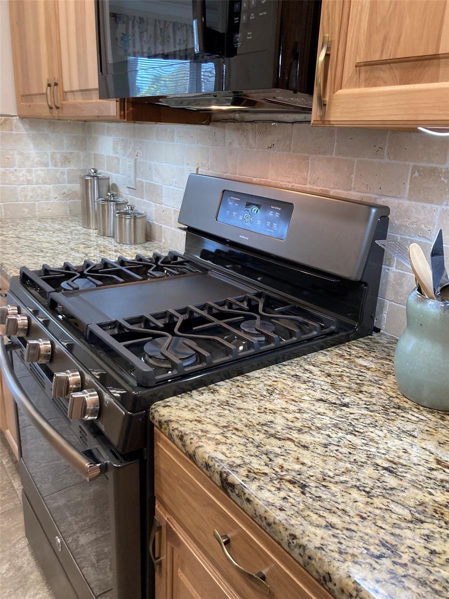 FIVE TOWNS OF ST PETE CONDO NO 308, UNIT 114 - Residential Lease