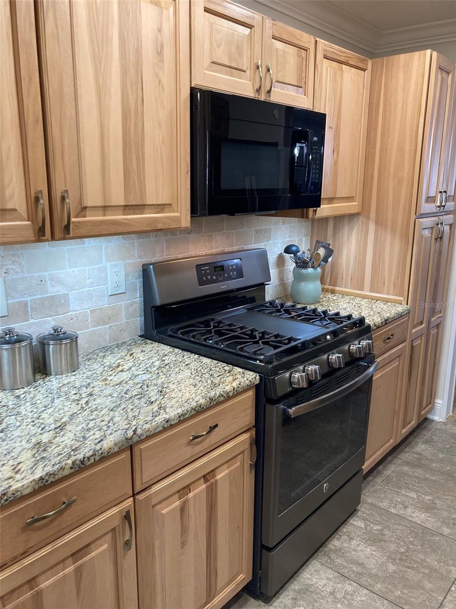 FIVE TOWNS OF ST PETE CONDO NO 308, UNIT 114 - Residential Lease