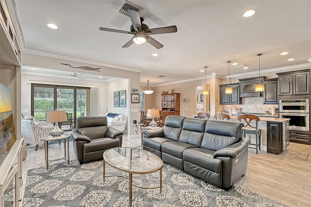 SANDHILL PRESERVE - Residential