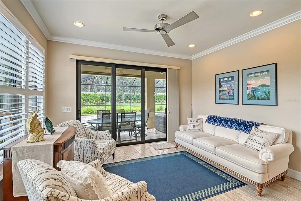 SANDHILL PRESERVE - Residential