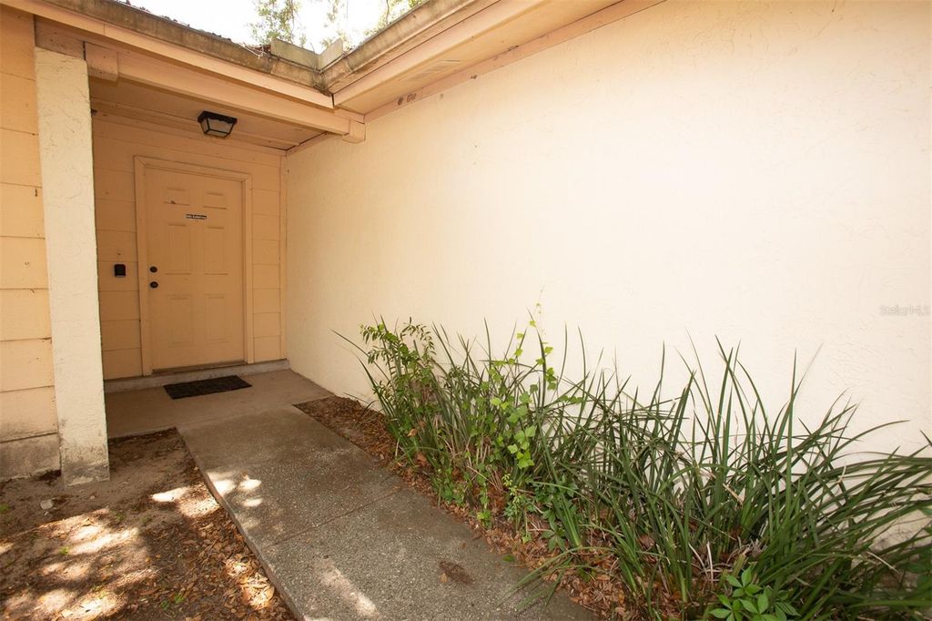 Photo of 1363 Corner Oaks Drive, Brandon, FL 33510 (MLS # TB8512059)