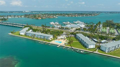 Photo of 771 John Ringling Boulevard #2, Sarasota, FL 34236 (MLS # A4679849)