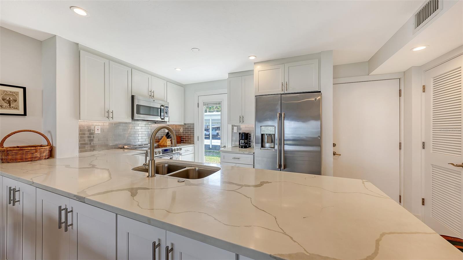 SARASOTA HARBOR EAST - Residential