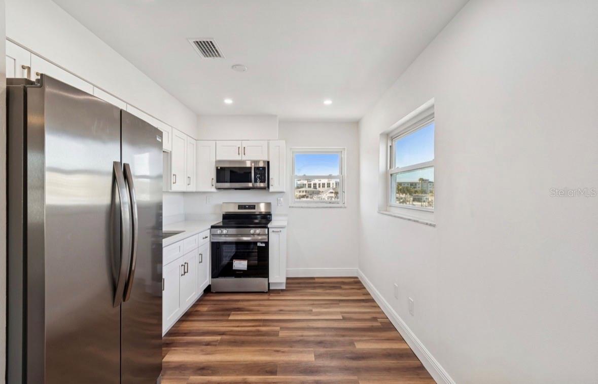 NORTH MADEIRA SHORES - Residential