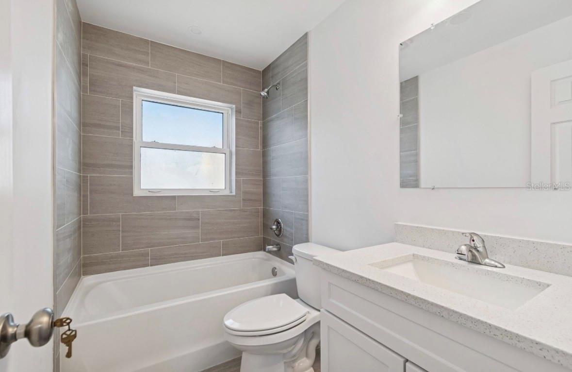 NORTH MADEIRA SHORES - Residential