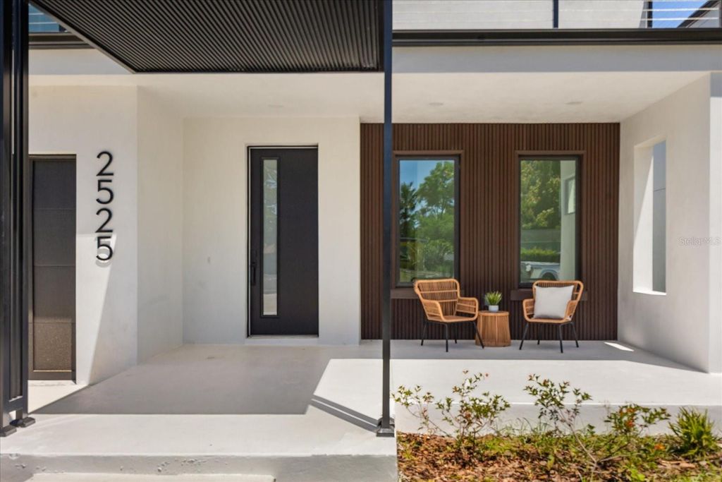 Photo of 2525 18th Avenue N, St Petersburg, FL 33713 (MLS # TB8495183)