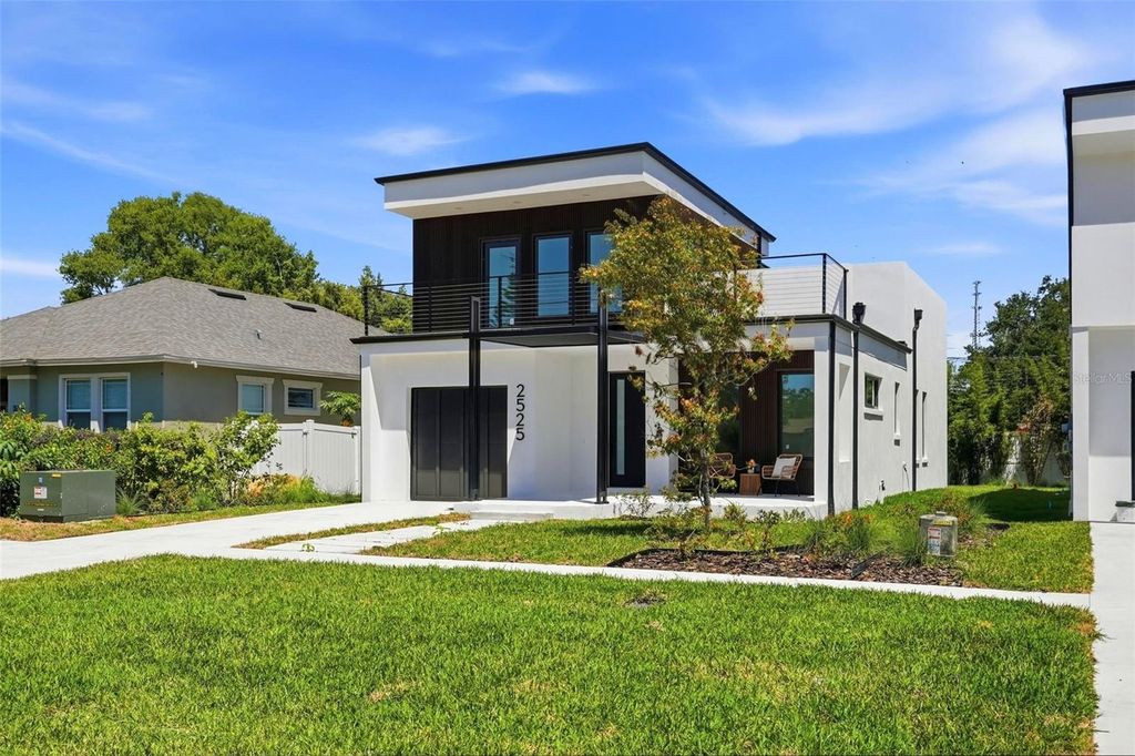 Photo of 2525 18th Avenue N, St Petersburg, FL 33713 (MLS # TB8495183)