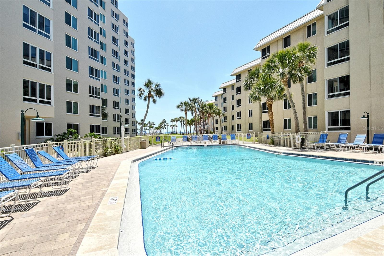 SARASOTA SURF & RACQUET - Residential