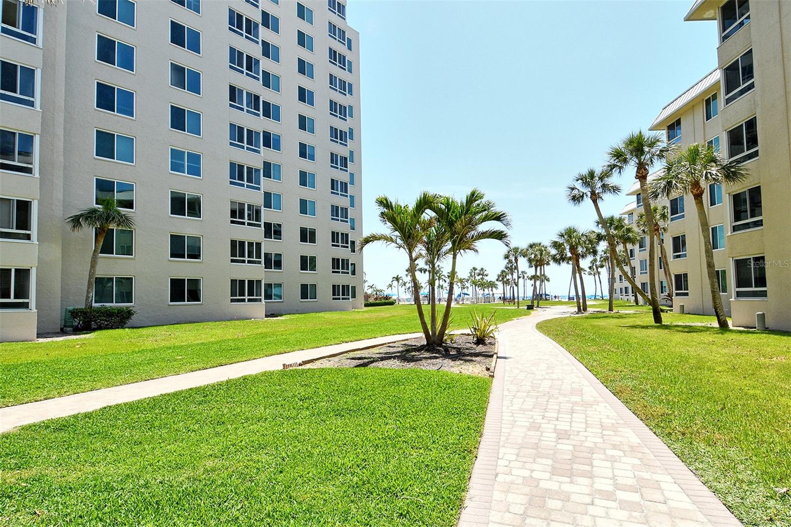 SARASOTA SURF & RACQUET - Residential