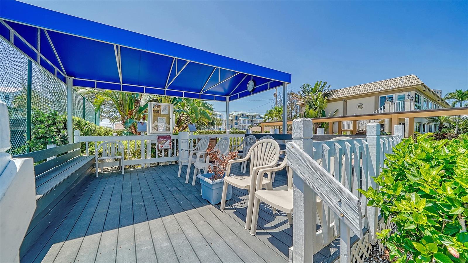 SARASOTA SURF & RACQUET - Residential