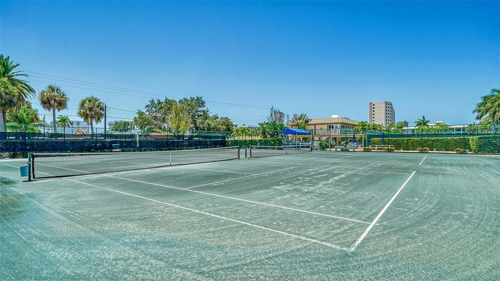 SARASOTA SURF & RACQUET - Residential