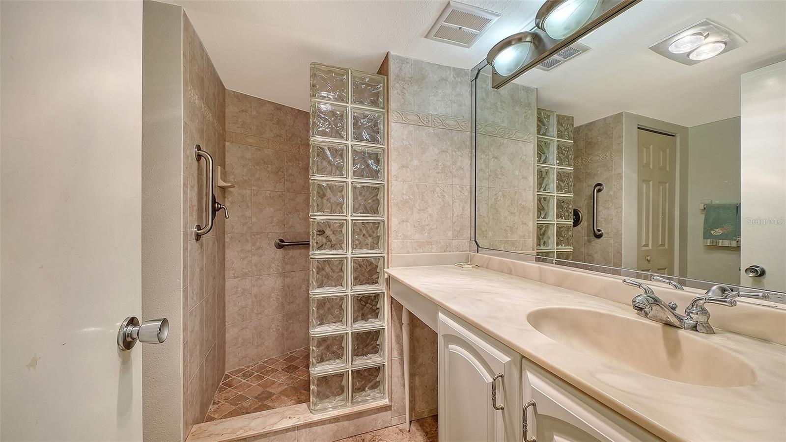 SARASOTA SURF & RACQUET - Residential