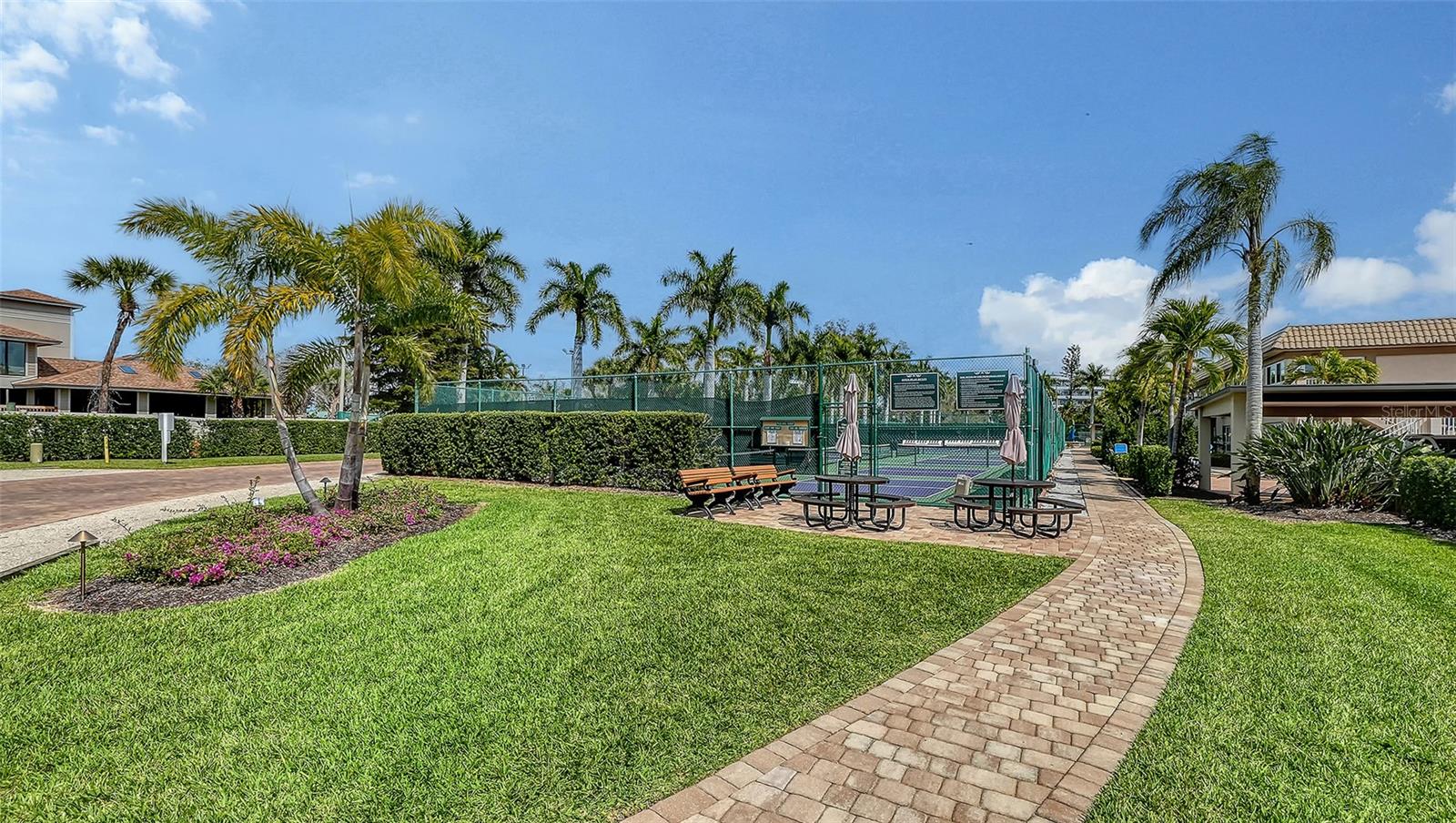 SARASOTA SURF & RACQUET - Residential