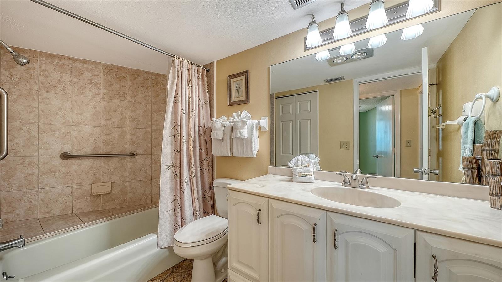 SARASOTA SURF & RACQUET - Residential