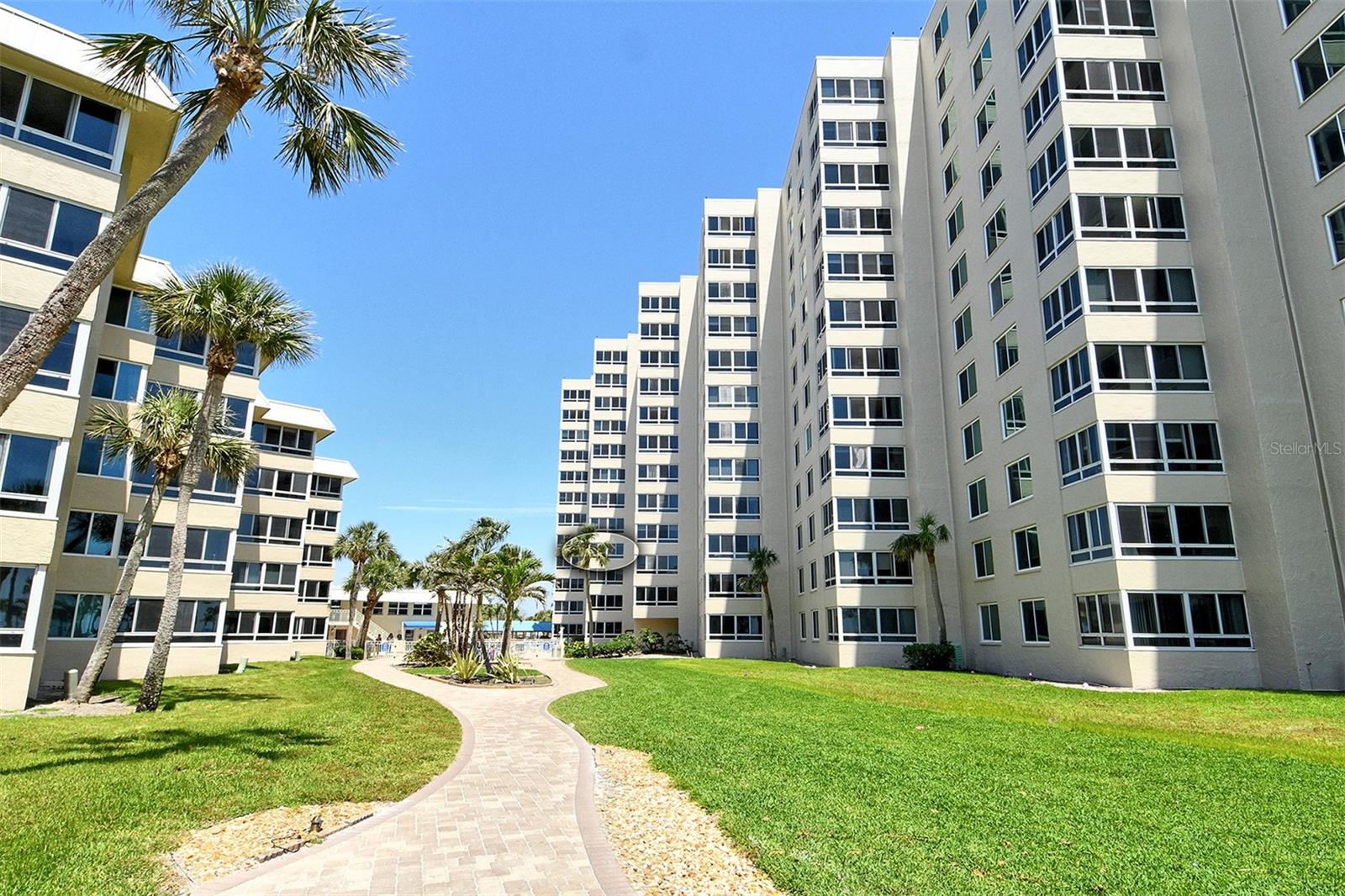 SARASOTA SURF & RACQUET - Residential