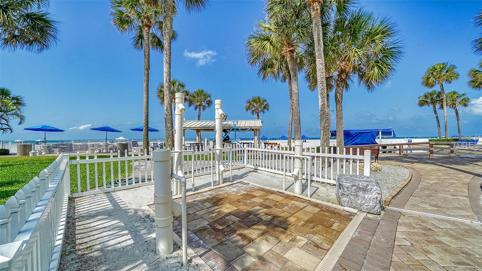 SARASOTA SURF & RACQUET - Residential