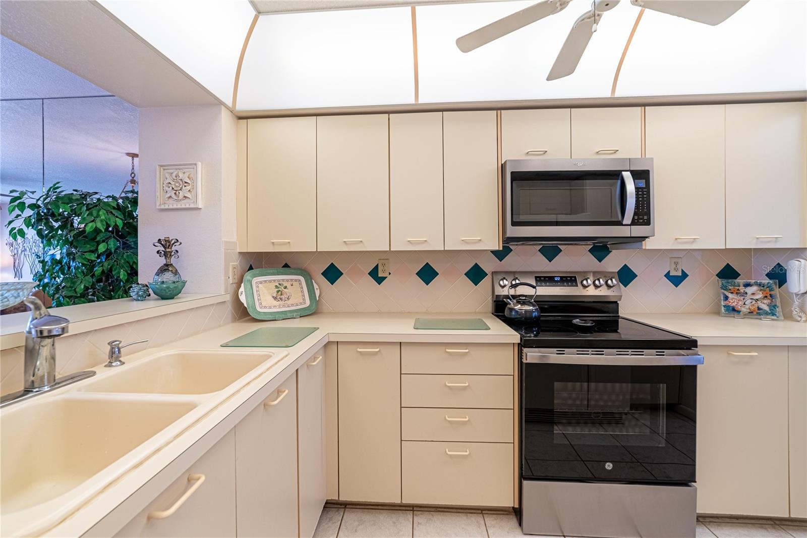 BAHIA VISTA - Residential