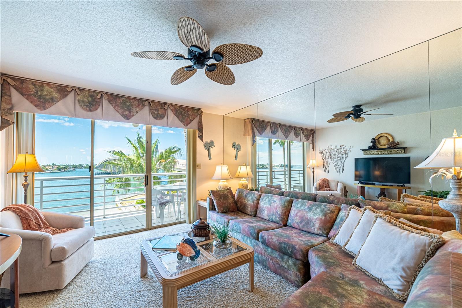 BAHIA VISTA - Residential