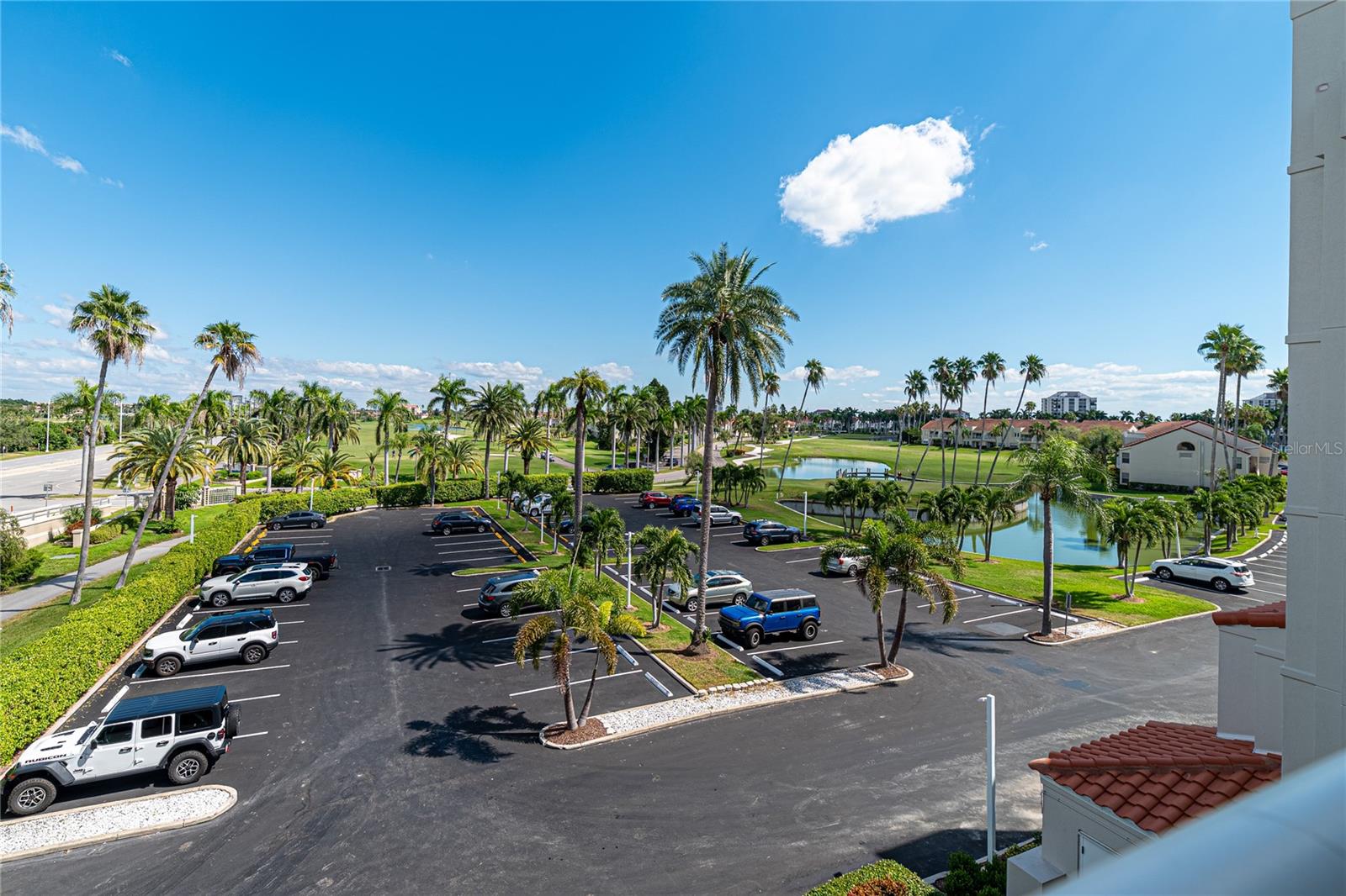 BAHIA VISTA - Residential