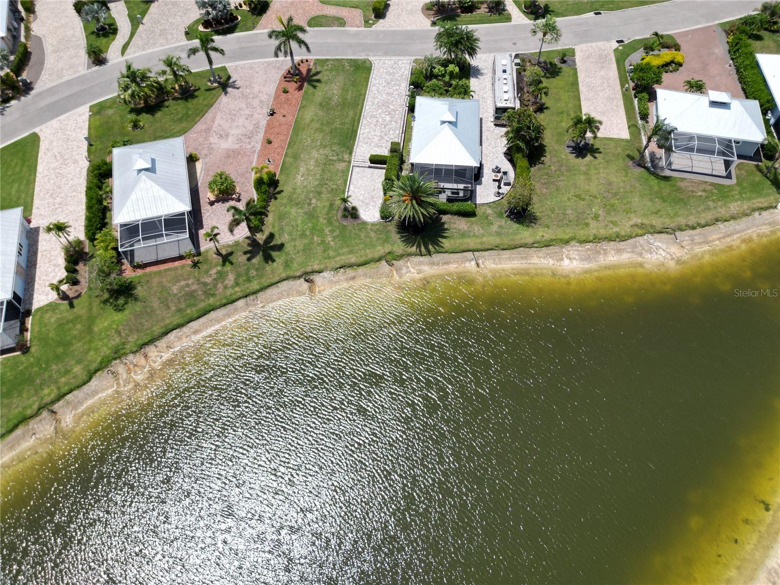 THORNTON CRK MOTORCOACH RESIDENCE - Land