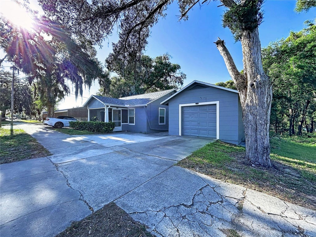 Photo of 37250 Florida Avenue, Dade City, FL 33525 (MLS # TB8556602)