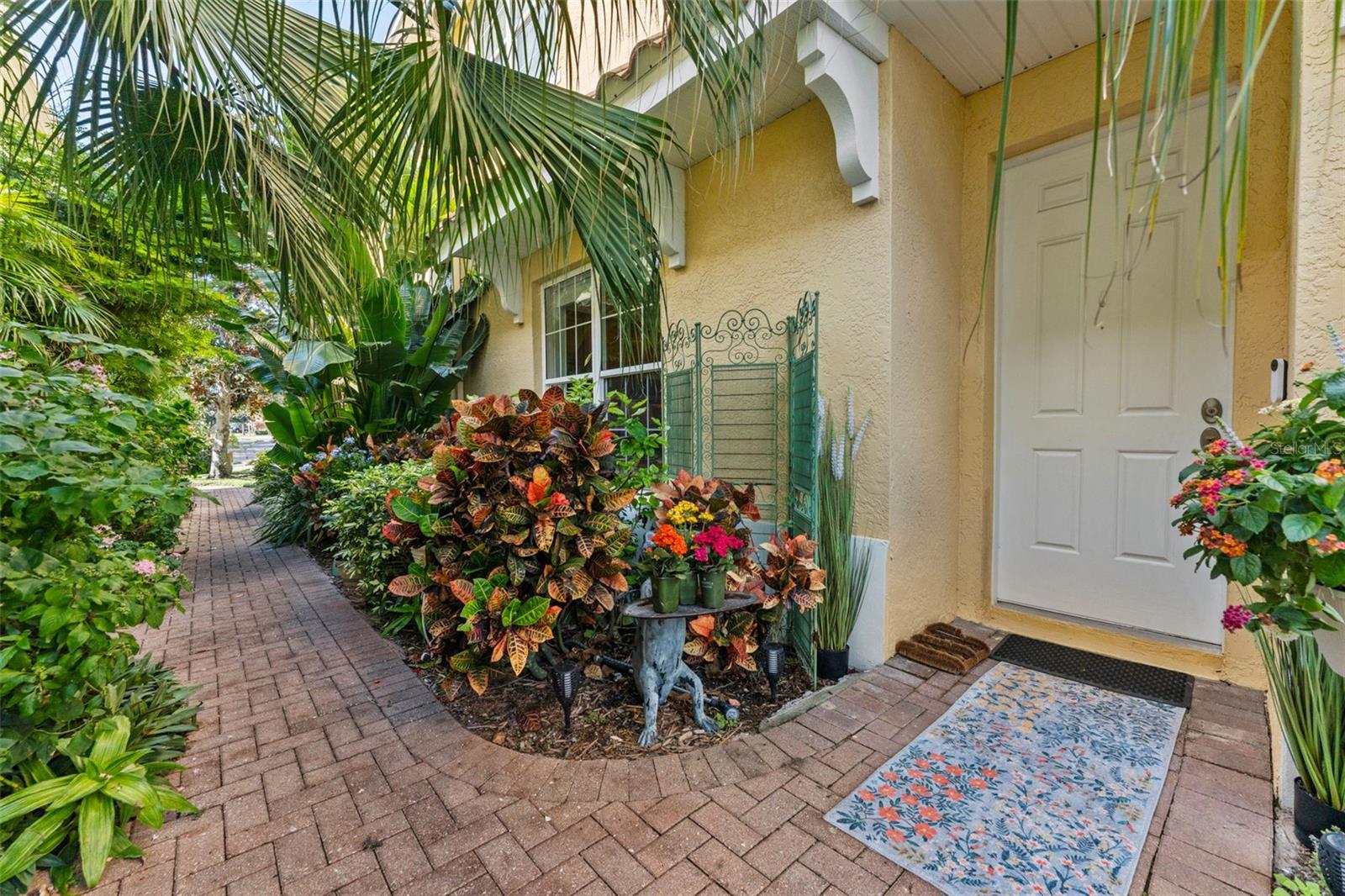 BANYAN BAY AT RUTLAND - Residential