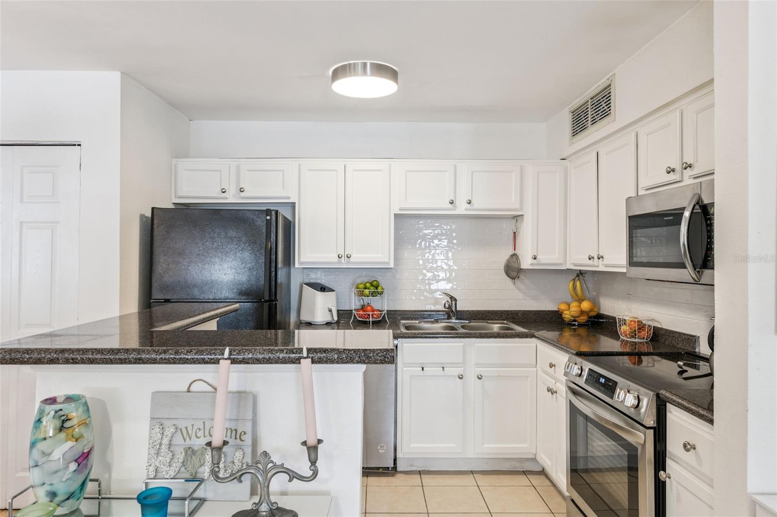 LAKEWOOD PARK A CONDO - Residential Lease