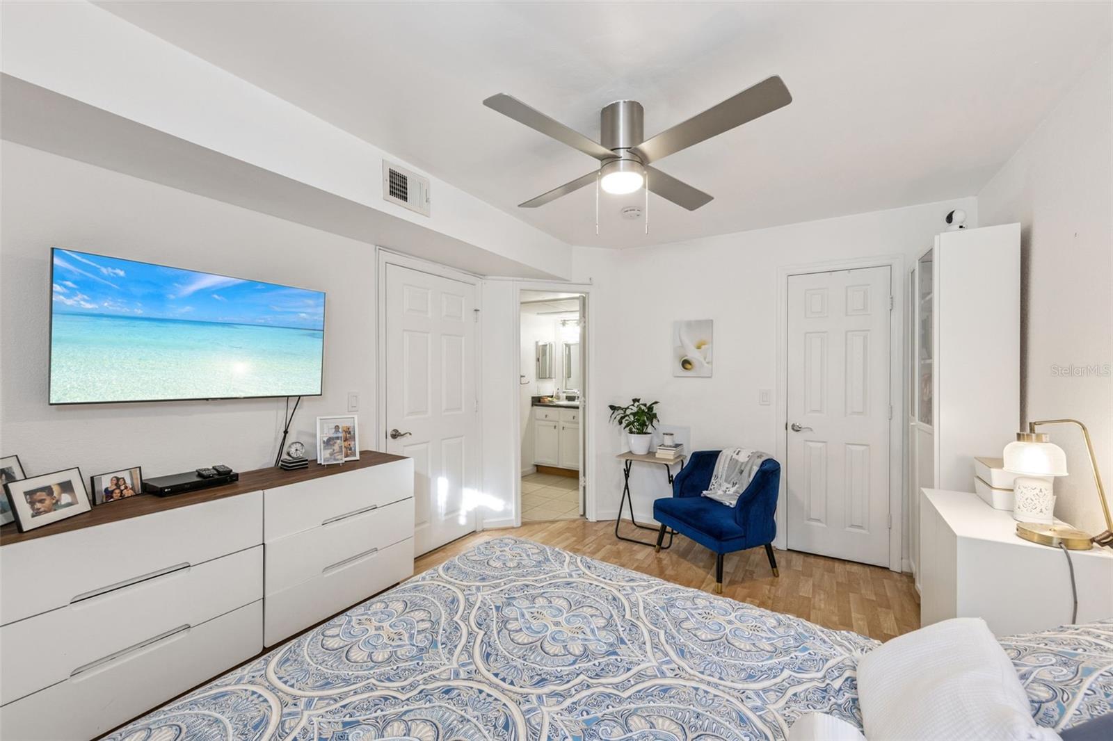 LAKEWOOD PARK A CONDO - Residential Lease