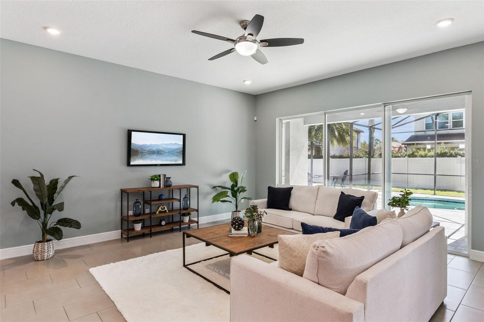 OVIEDO GARDENS - Residential