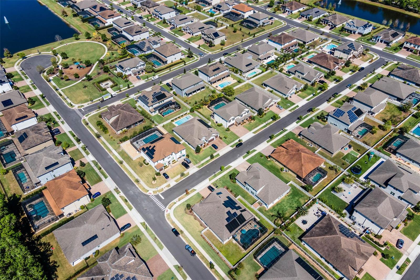 OVIEDO GARDENS - Residential