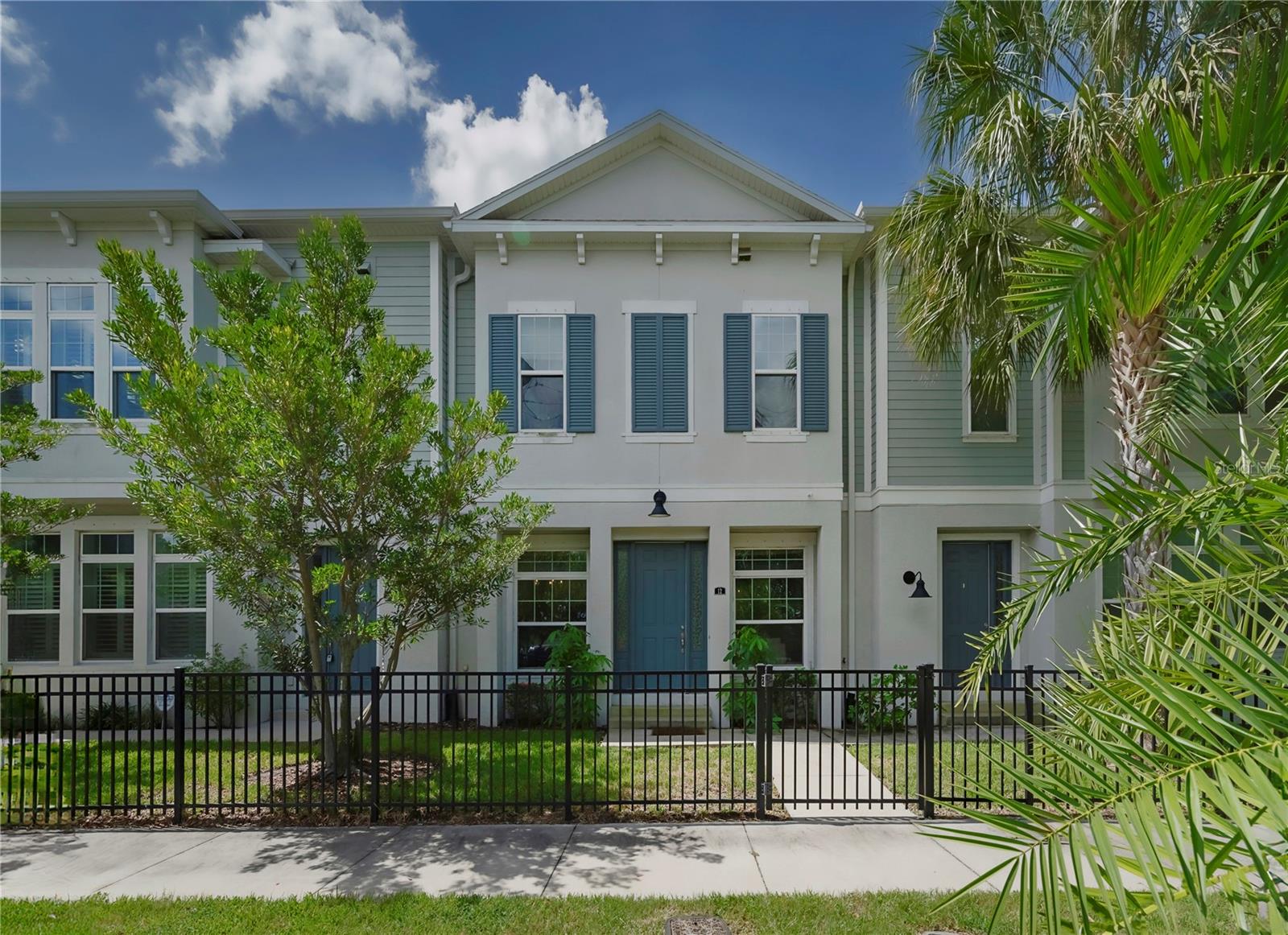 View TAMPA, FL 33609 townhome