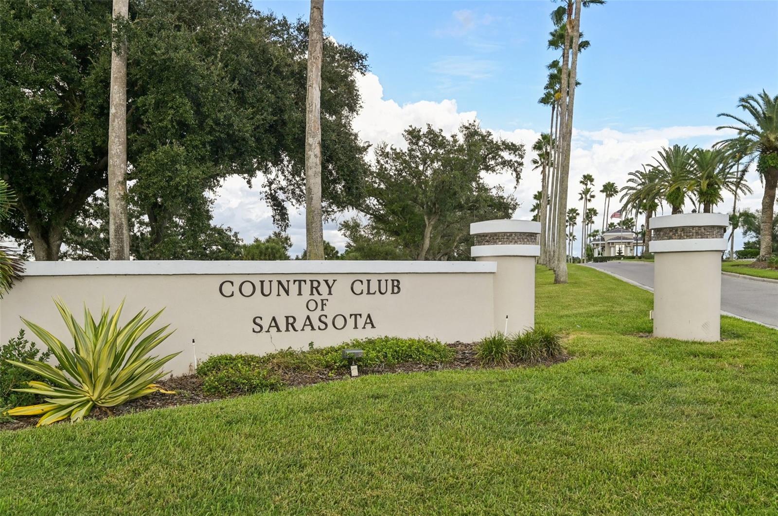 COUNTRY CLUB OF SARASOTA THE - Residential