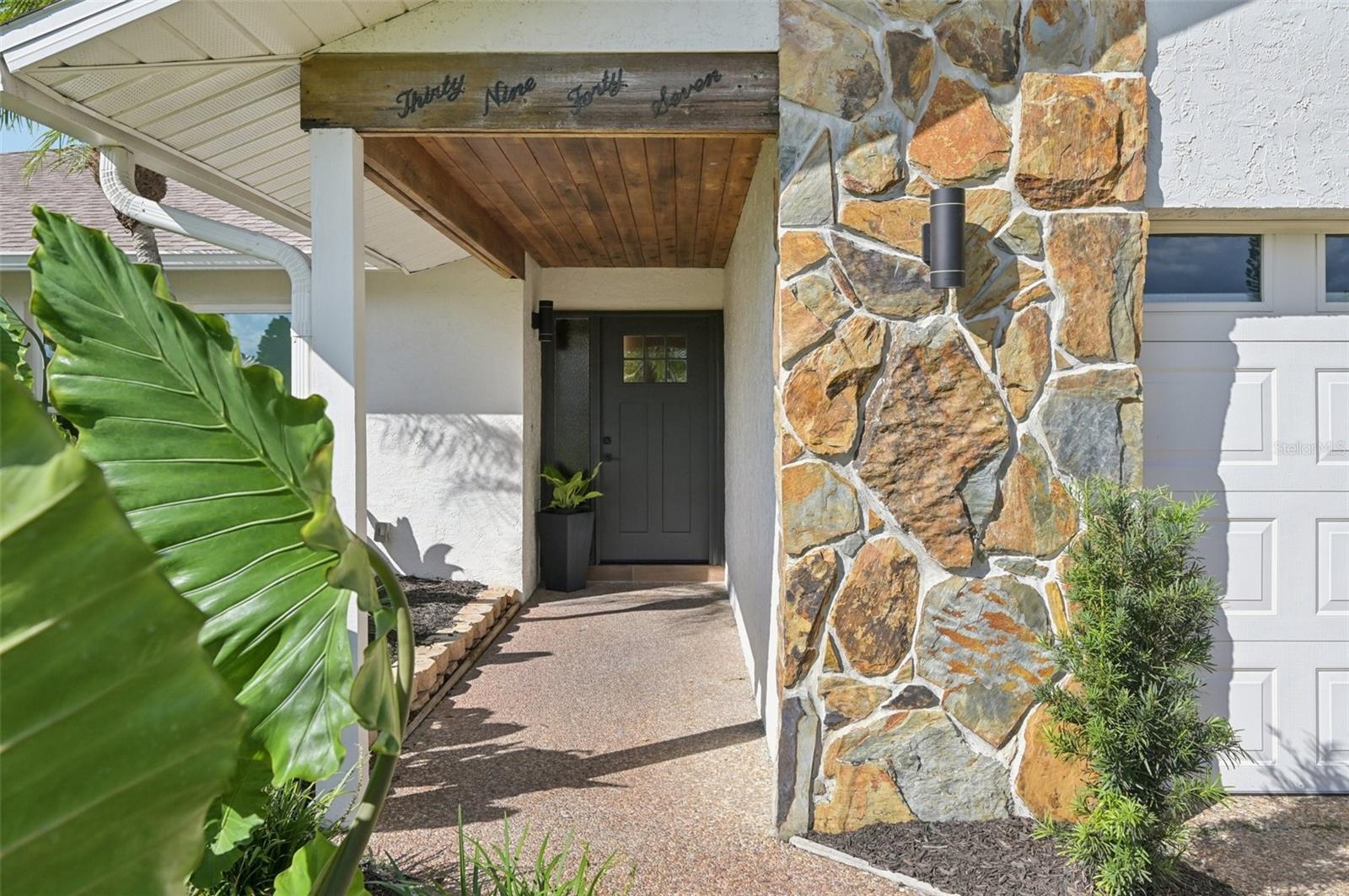 COUNTRY CLUB OF SARASOTA THE - Residential