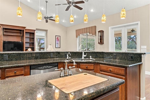 Tiny photo for 15330 Sky Lake Lane, Tavares, FL 32778 (MLS # G5119122)